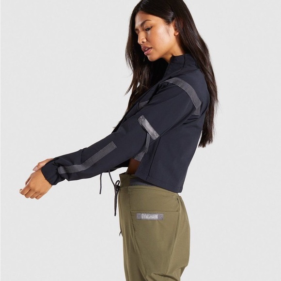 Gymshark Cropped Utility Jacket - Picture 3 of 7